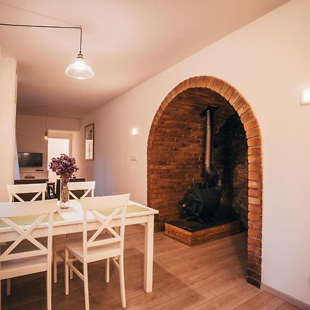Latron 98 Apartment เชสกี้ครุมลอฟ ภายนอก รูปภาพ