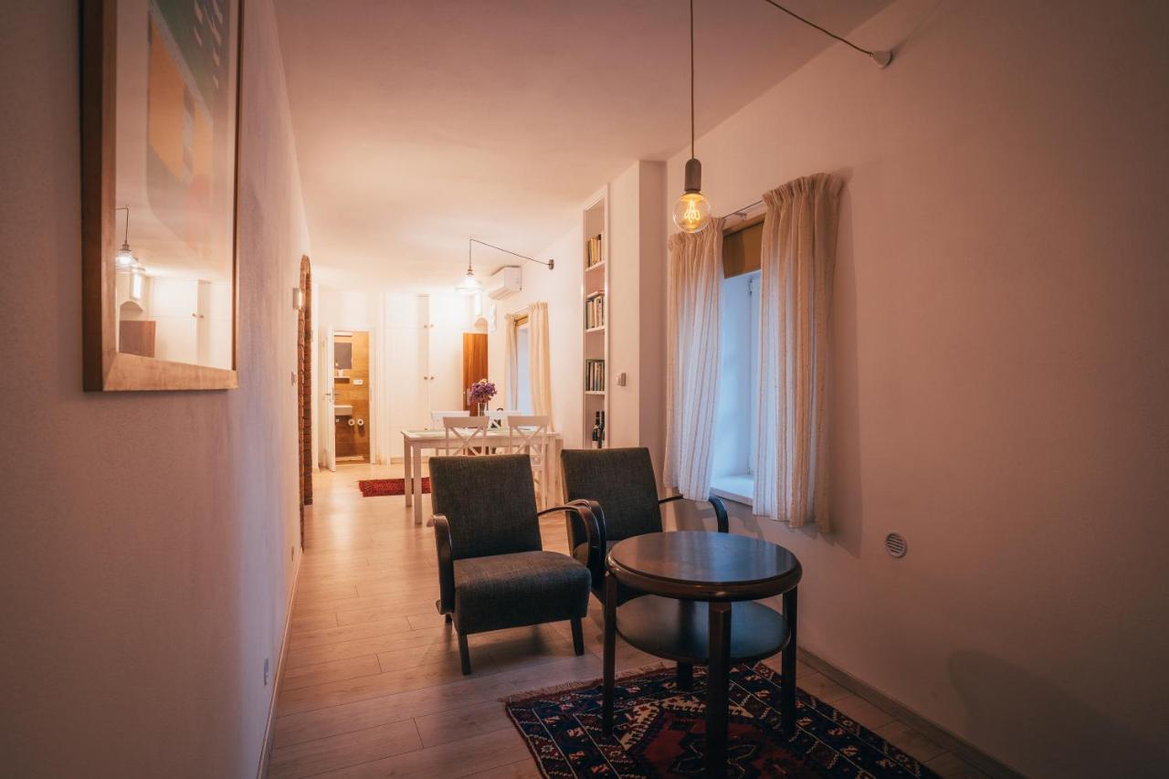 Latron 98 Apartment เชสกี้ครุมลอฟ ภายนอก รูปภาพ