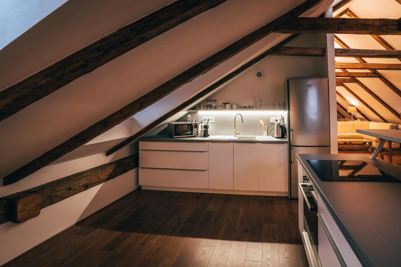 Latron 98 Apartment เชสกี้ครุมลอฟ ภายนอก รูปภาพ