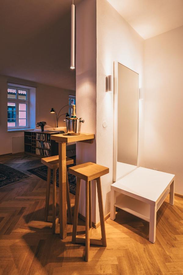 Latron 98 Apartment เชสกี้ครุมลอฟ ภายนอก รูปภาพ
